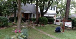 913 Longmeadow Dr, Glenview, IL 60025