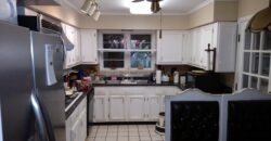 913 Longmeadow Dr, Glenview, IL 60025