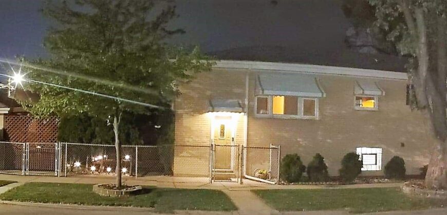 3700 N Sayre Ave Chicago, IL 60634